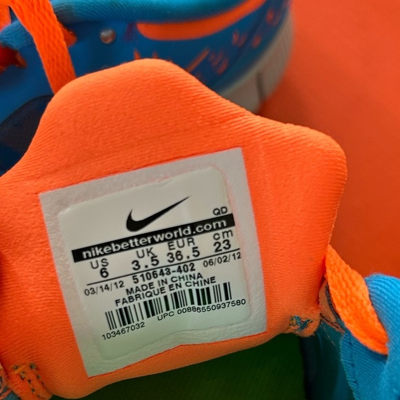NIB Nike | Women’s Vibrant Blue/Neon Orange Nike Free Run +3 Sneakers, size 6 - Picture 3 of 13